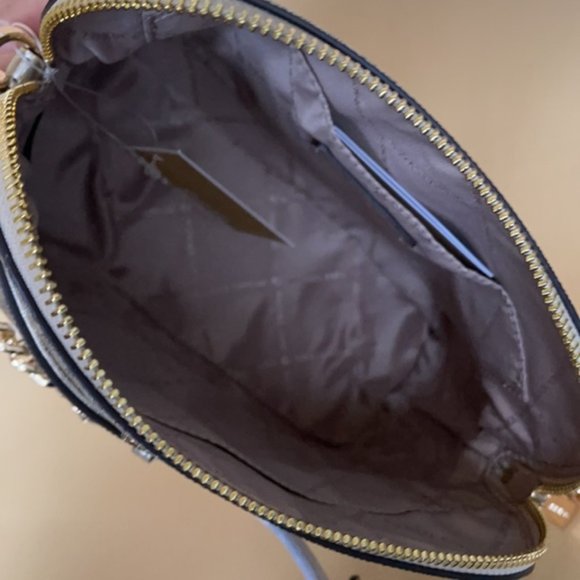 Michael Kors Jet Set Travel Medium Dome Crossbody Bag Pale Gold - Picture 7 of 15